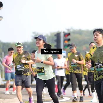Runner Photo 6571676