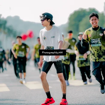 Runner Photo 6571824