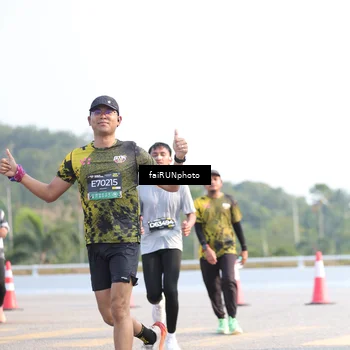 Runner Photo 6571877