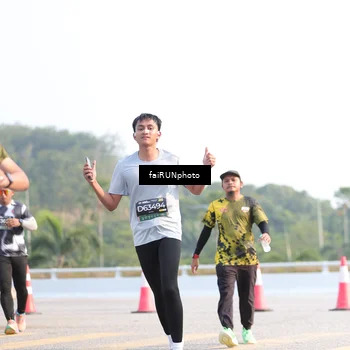 Runner Photo 6571883