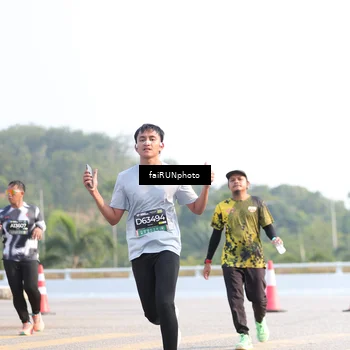 Runner Photo 6571905