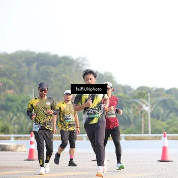 Runner Photo 6572055