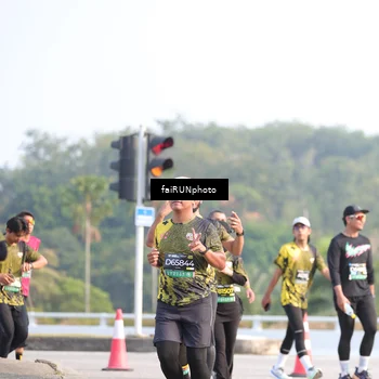 Runner Photo 6572090