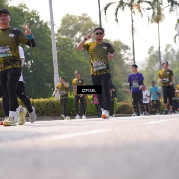 Runner Photo 6572362