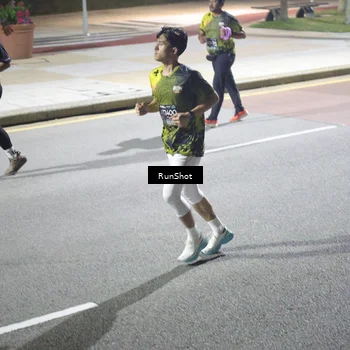 Runner Photo 6572446
