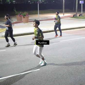 Runner Photo 6572453