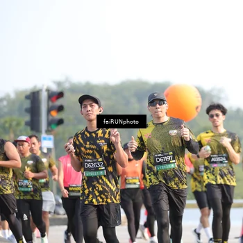 Runner Photo 6572694