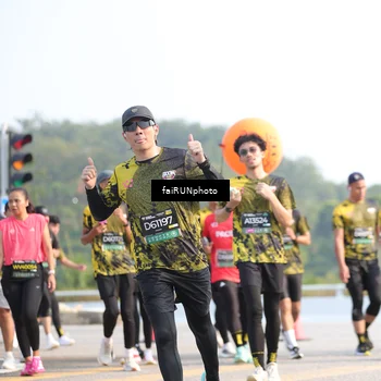 Runner Photo 6572738