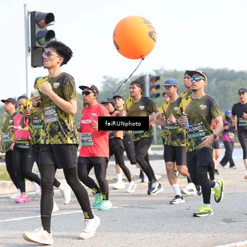 Runner Photo 6572773