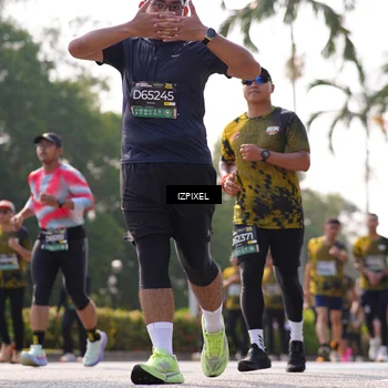 Runner Photo 6573048