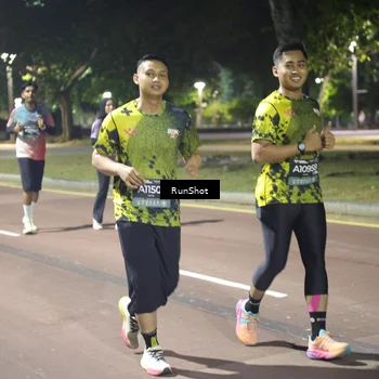 Runner Photo 6573112