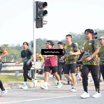 Runner Photo 6573143