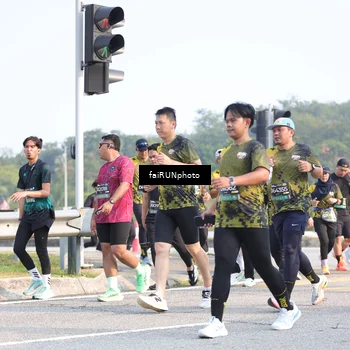 Runner Photo 6573145