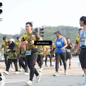 Runner Photo 6573163
