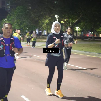 Runner Photo 6573216