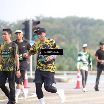 Runner Photo 6573236