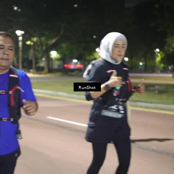 Runner Photo 6573240