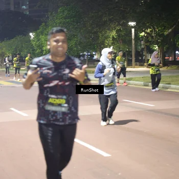 Runner Photo 6573356