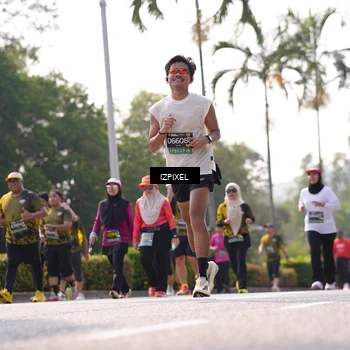 Runner Photo 6573360