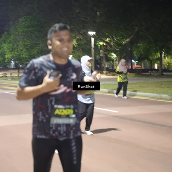 Runner Photo 6573400
