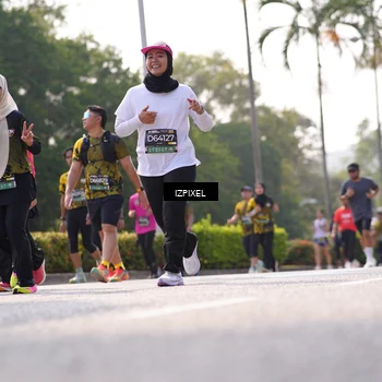 Runner Photo 6573486