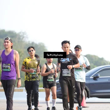 Runner Photo 6573877