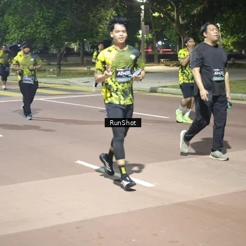 Runner Photo 6573996