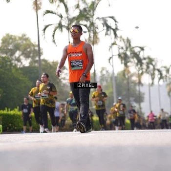 Runner Photo 6574012
