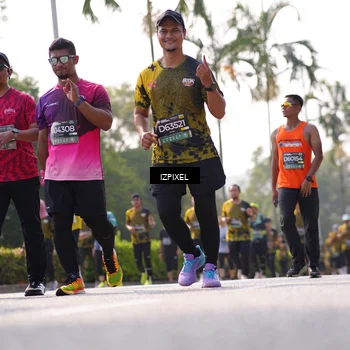 Runner Photo 6574026