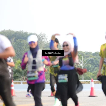 Runner Photo 6574040