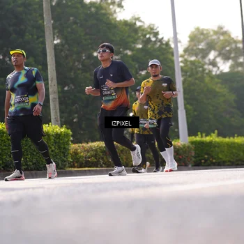 Runner Photo 6574171
