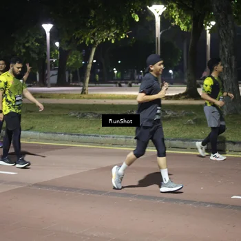 Runner Photo 6574213