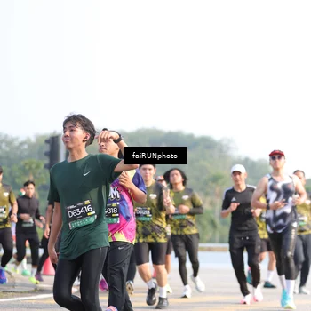 Runner Photo 6574217