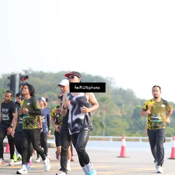 Runner Photo 6574249