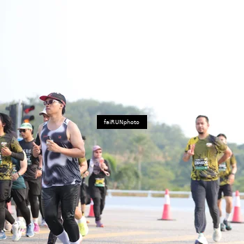 Runner Photo 6574250