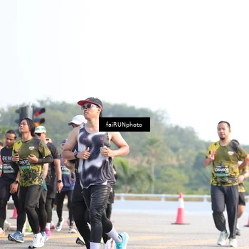 Runner Photo 6574275