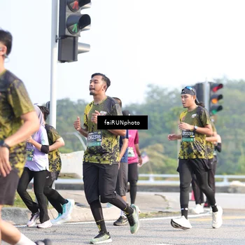 Runner Photo 6574343