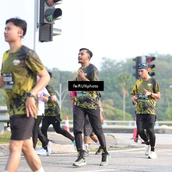 Runner Photo 6574346