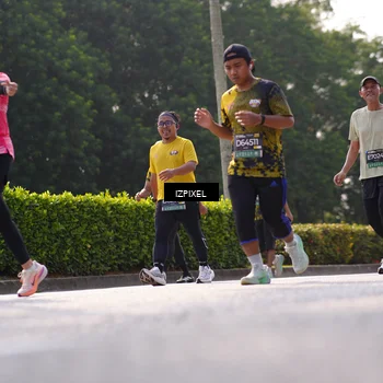 Runner Photo 6574364