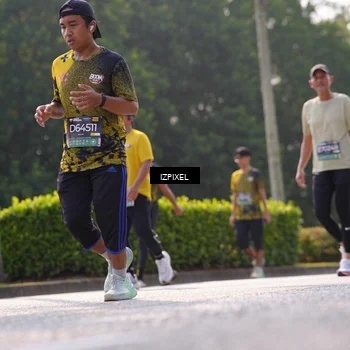 Runner Photo 6574378