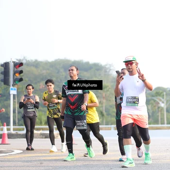 Runner Photo 6574385