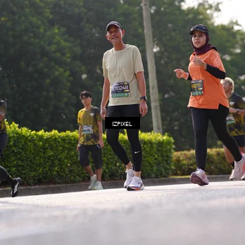 Runner Photo 6574390