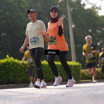Runner Photo 6574391