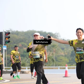 Runner Photo 6574685