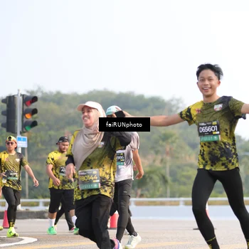 Runner Photo 6574689