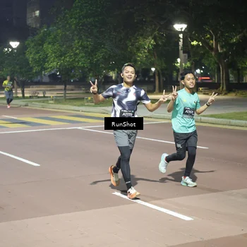 Runner Photo 6574699