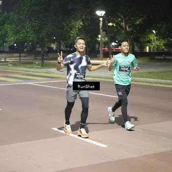 Runner Photo 6574718