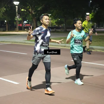 Runner Photo 6574740