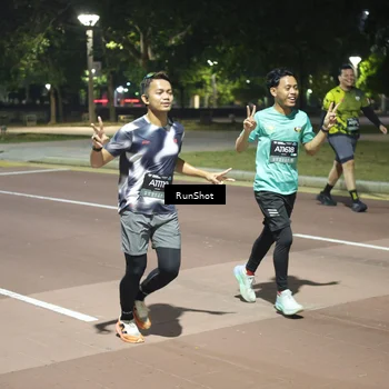 Runner Photo 6574742