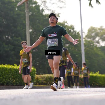 Runner Photo 6574857